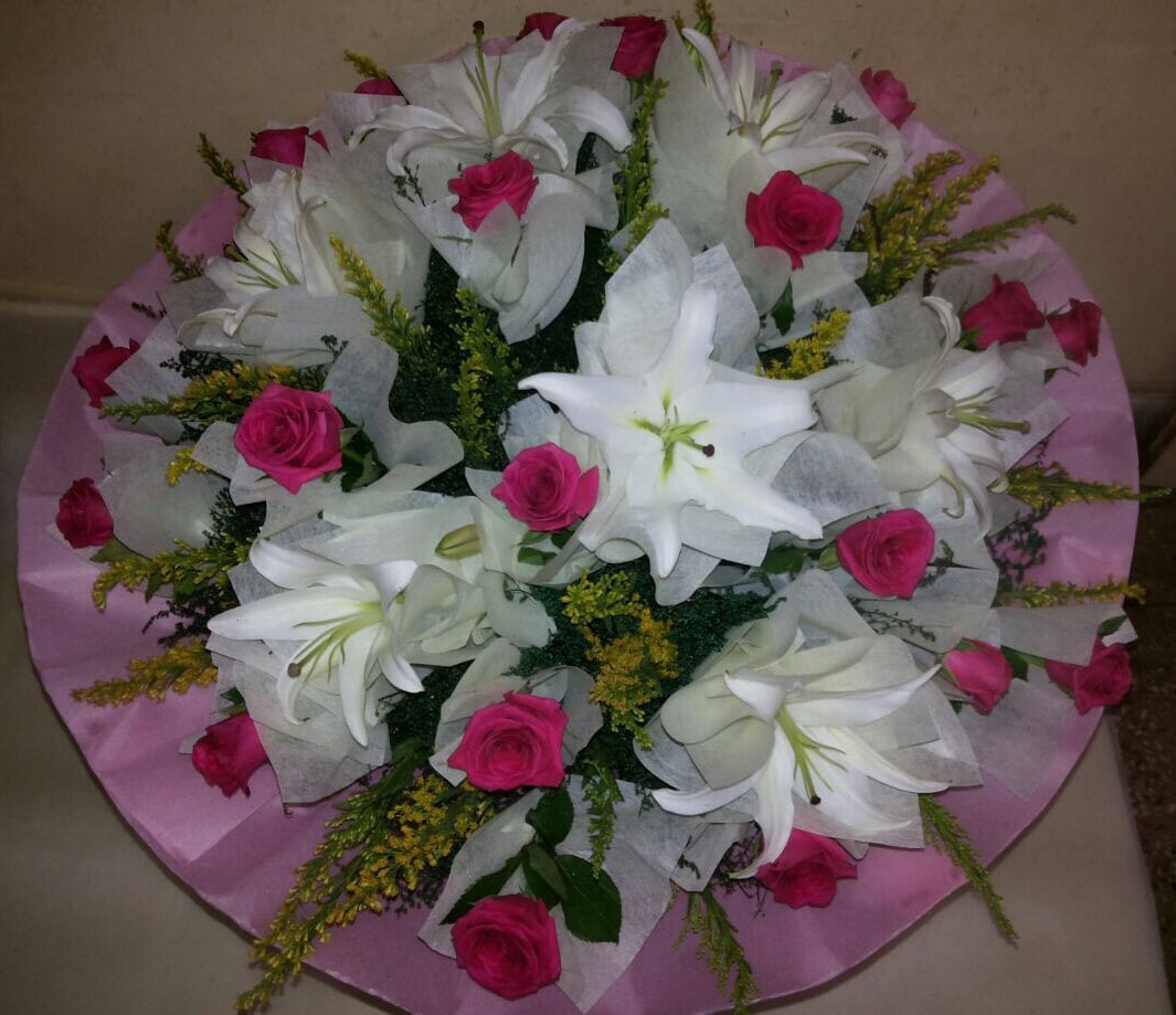 White Oriental Lilly & Pink Roses Bouquet