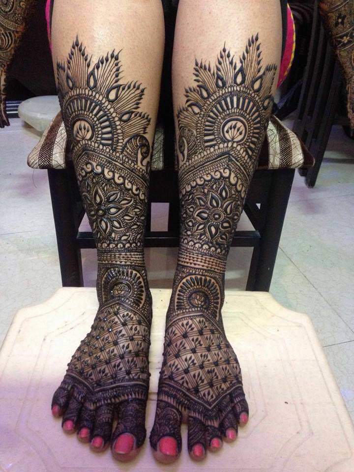 Bridal Leg Mehandi Design 3