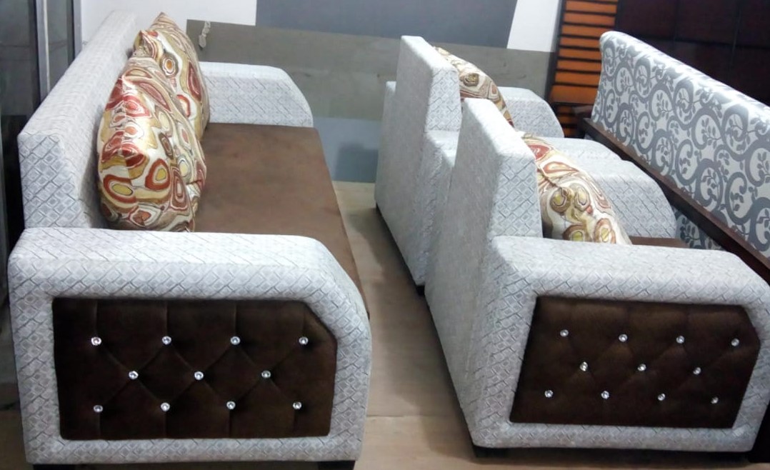 Sofa Set 5 Seater White & Brown Color