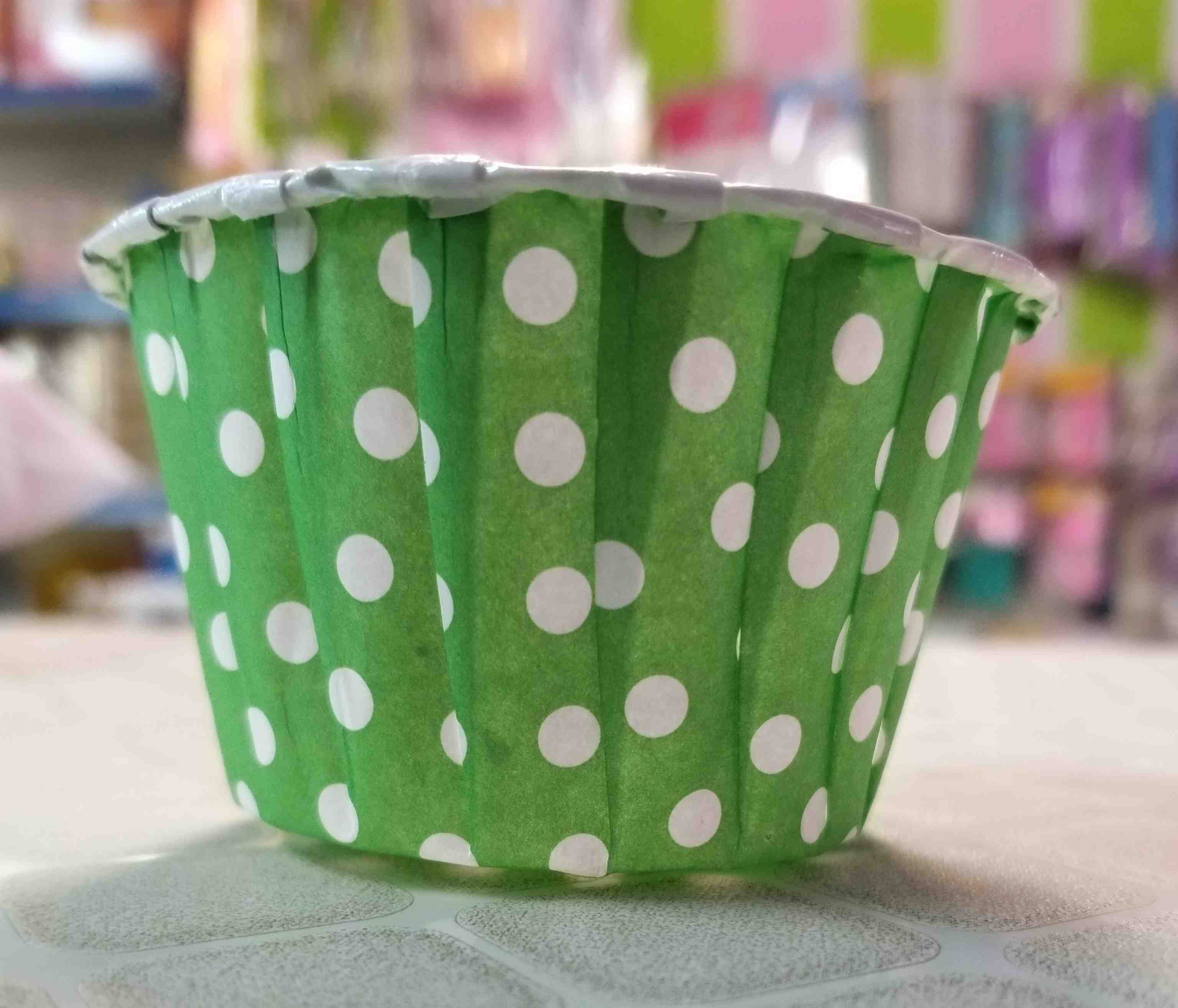 Green Polka Cupcake Medium 100 pc